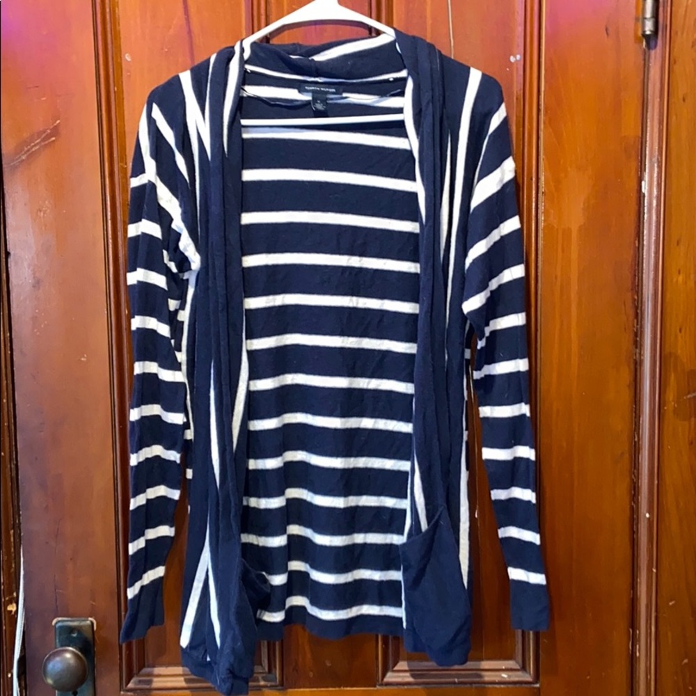 Dark blue and white cardigan with pockets